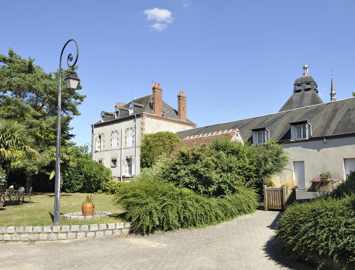 Hôtel Du Labrador Saint-Benoît-sur-Loire Exterior foto