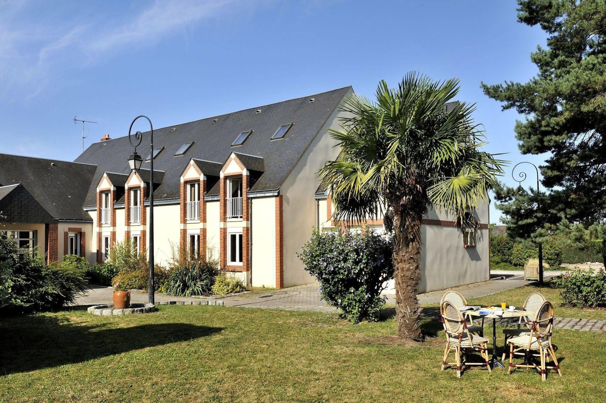 Hôtel Du Labrador Saint-Benoît-sur-Loire Exterior foto